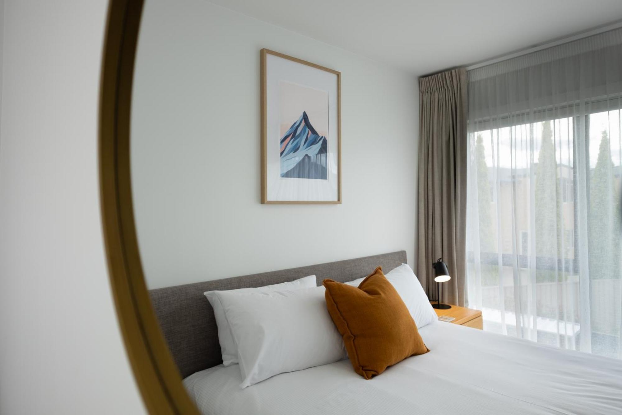 Alpine Junction Townhouse Apartments, Lodge & Hotel Wanaka Extérieur photo