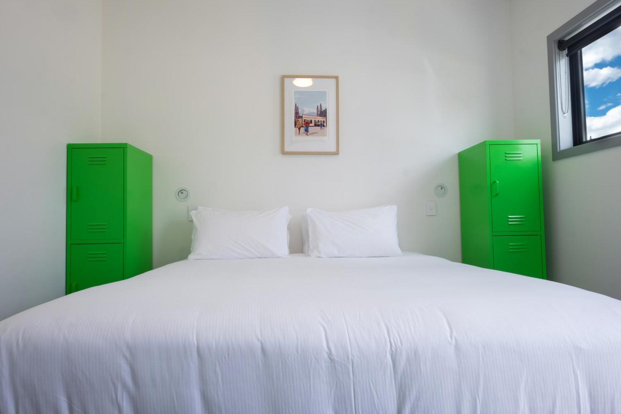Alpine Junction Townhouse Apartments, Lodge & Hotel Wanaka Extérieur photo